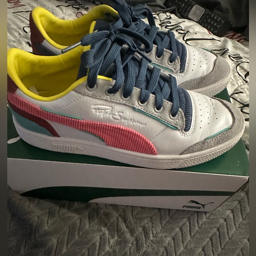 Puma sneakers